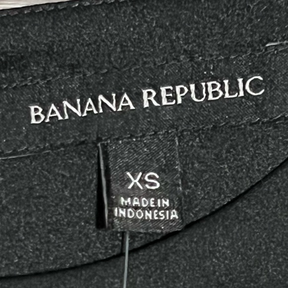 Banana Republic Elegant Black Women's Top - Picture 5 of 9